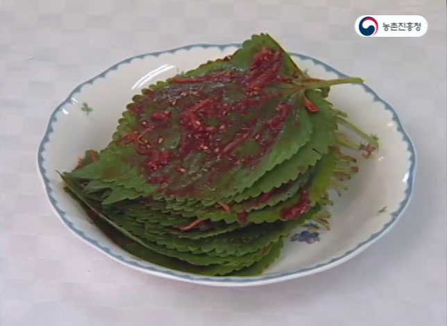 동영상 썸네일 이미지 :깻잎김치 담그기