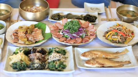 돌담사이로